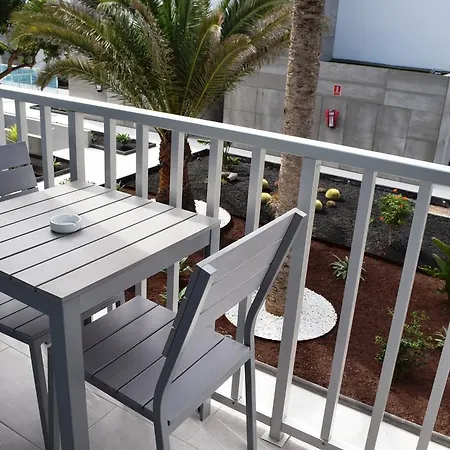 Lägenhet Elegant Next To The Sea! Corralejo